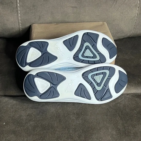 Vionic Women's Slip-On Sneakers Mesh Comfort Walking Shoes Size 8 Blue Pink - Picture 4 of 5